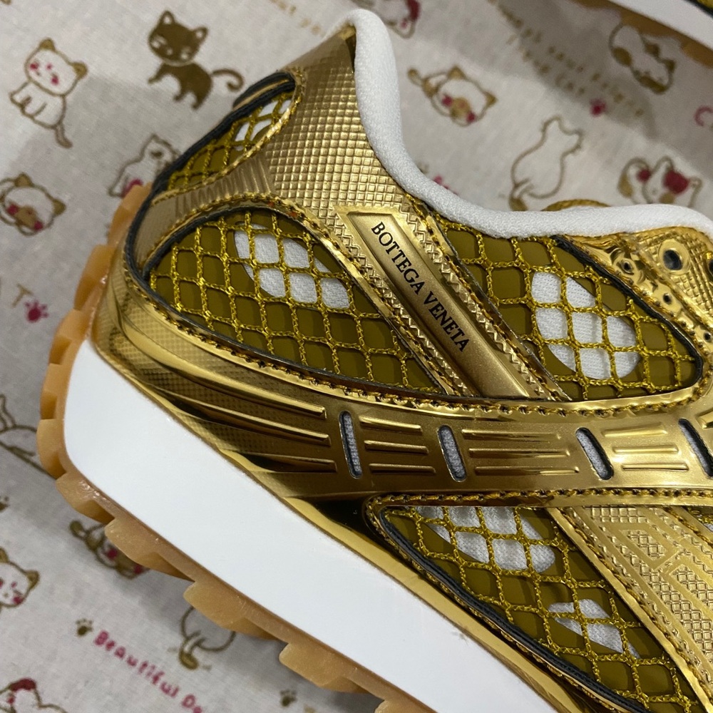 Bottega Veneta Metallic Gold Runner Sneakers - Picture 5 of 9
